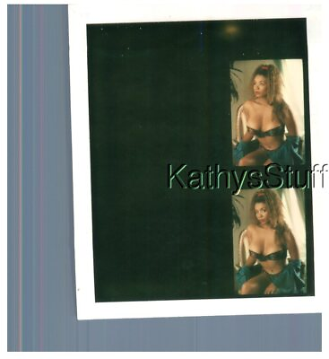 #ad RISQUE POLAROID I 5332 DOUBLE SHOT OF PRETTY WOMAN IN BRA AND PANTIES