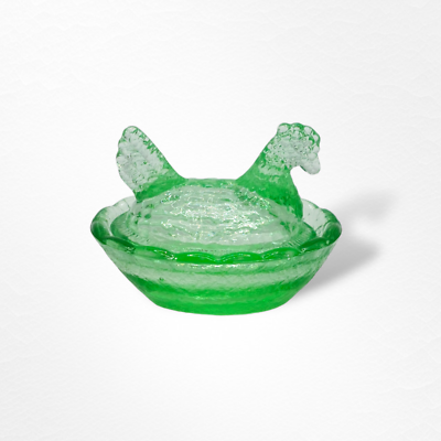 #ad GREEN DEPRESSION STYLE GLASS MINI HEN ON NEST CHICKEN SALT DISH Vintage Bowl
