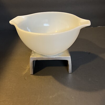 #ad PYREX Vintage Solid White Cinderella Bowl 7” Milk Glass 1.5 Pint