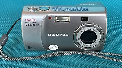 #ad Olympus D 540 Zoom 3.2MP Digital Camera Silver Parts Or Repair Untested