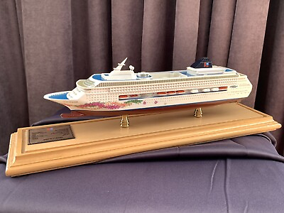 #ad Norwegian Cruise Line Pride of ALOHA Scale Showcased Cruise Ship Model 1:1250