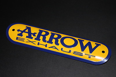 #ad Arrow Auspuff Exhaust Aufkleber Logo Schrifzug Dämpfer Schild Plate klein gelb