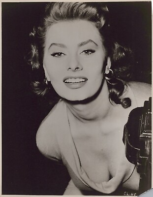 #ad HOLLYWOOD BEAUTY SOPHIA LOREN STUNNING PORTRAIT 1950s CHEESECAKE ORIG Photo C37