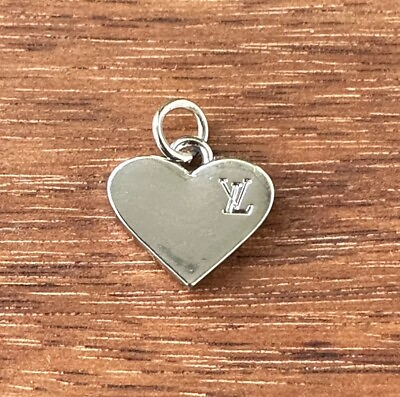 #ad Louis Vuitton Silver Heart Charm ; 15mm