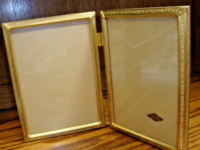 #ad PHOTO FRAME MCM Metal 24 Karat Gold Plated Free Standing for 5quot;x7quot; Picture N17