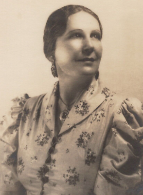 #ad 5A Photograph Pretty Old Woman 1920 30#x27;s Artistic Portrait Granny Core
