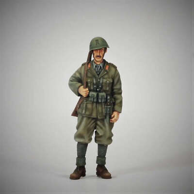 #ad 1 35 Resin Model Kit Italian Soldier Infantryman WW2 Unpainted