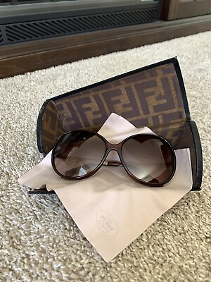 #ad Fendi FS 5207 Sunglasses. Made in Italy.