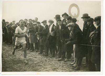 #ad France Cross des Juniors 1930 arrivée du vainqueur Wattilspurger Vintage silv