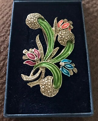 #ad HOLLYWOOD SIGNED STUNNING ENAMELLED VINTAGE FLOWER BROOCH WITH MARCASITE