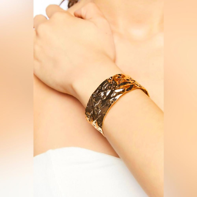 #ad NWT F21 Gold Tone Cuff Bracelet