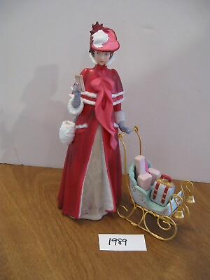 #ad Avon 1989 Mrs Albee Vintage Figurine Presidents Club Award With Carriage