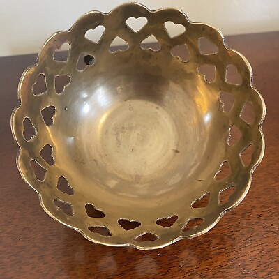 #ad Vintage Small Brass Trinket Bowl Round Scalloped Made India Heart Cutouts 4.75”