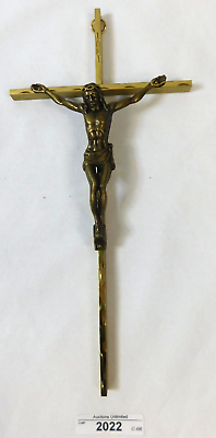 #ad 210 2022 Gold Tone Jesus on the Cross 10 inches