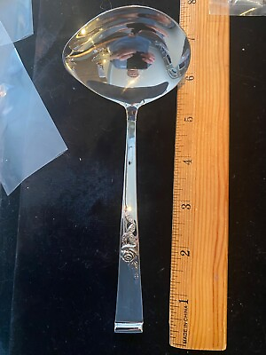 #ad 1 REED AND BARTON STERLING SILVER CLASSIC ROSE GRAVY LADLE POLISHED