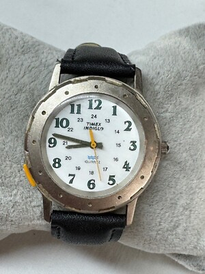 #ad Vintage Unisex Timex Indiglo WR 30M Silver Tone Quartz Watch New Battery $9.89