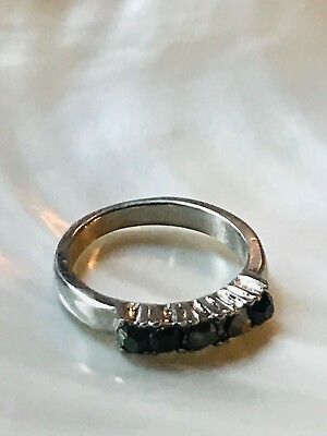 #ad Estate 5 Black Rhinestones Silvertone Stacking Band Ring Size 6 – top of ring is