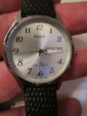 #ad VINTAGE MEN#x27;S PULSAR WATCH DAY DATE FUNCTIONS BBA 18