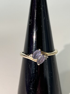#ad 9ct Gold Diamond Ring With Lilac Sapphire Size M 1.4g Beautiful Ring