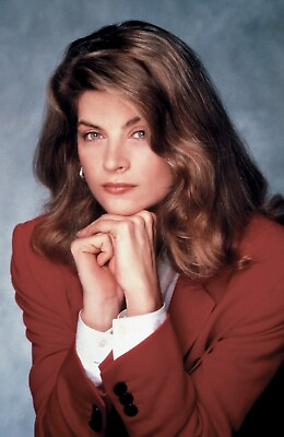 #ad Kirstie Alley Glossy Photo 8x10