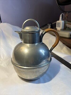 #ad Vintage Queen Art Pewter Brooklyn N.Y.Tea Pot Circa 1930#x27;s Hand Made 6.5x6.5x4.5