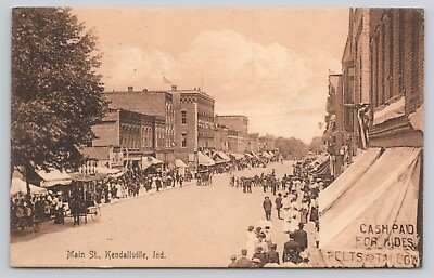 #ad Kendallville Indiana IN Main St Men Women in Early 1900s Clothes 1911 Postcard