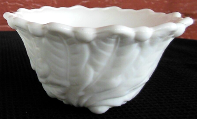 #ad Indiana Milk Glass Opaque White Wild Rose 4 1 2quot; Berry Dessert Bowl