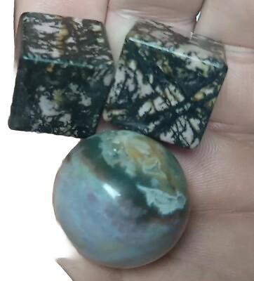 #ad Set: 2 Crystal Cubes Of Zebra Stone Chalcedony Druzy Sphere Of Moss Agate