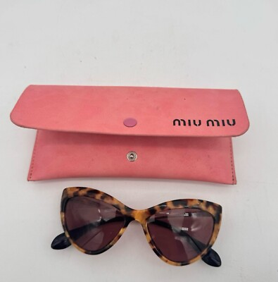 #ad Miu miu cat eye sunglasses With some Little scratches w original case