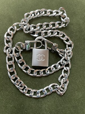 #ad Chanel Matte Silver Lock And Two Keys Authentic Very Rare with Chain