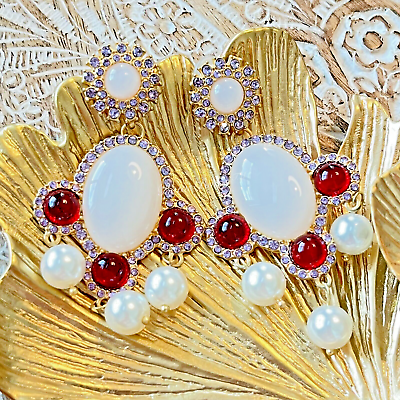 #ad Brand NEW Vintage Gold Plated Resin Dangle Earring Silver Post White Red