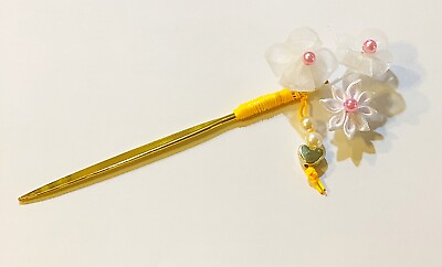 #ad Japanese Kanzashi Hairstick In White Fabric Flower and Pearl beads