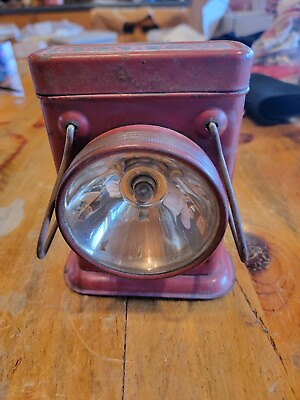 #ad Vintage BEAR CAT Niagara #24 Searchlight Red Lantern Flashlight Lamp 1930’s