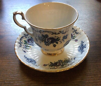 #ad Antique Royal Windsor Tea Cup amp;Saucer Made In England Bone China1950s Gold Trim