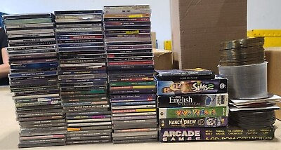 #ad Huge PC Games and Softwares Lot about 80 Discs Free Shipping Random Assorted