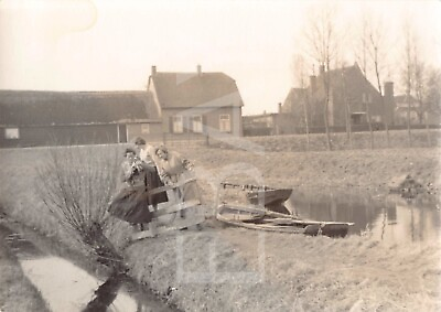 #ad 1930s Original Photo Women Fishing At The Canal 1A5