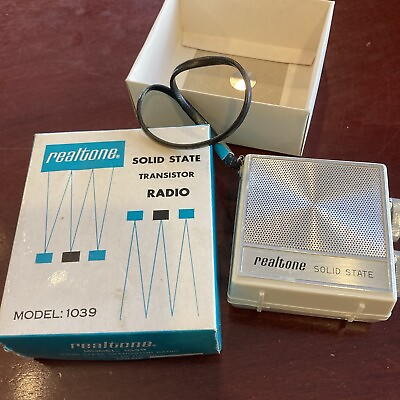 #ad VNTG Realtone Solid State Portable Transistor Radio Model 1039 1960s Works NOB