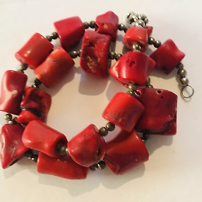 #ad Vintage Big Chunky Red Coral Beaded Necklace Silver Tone Spacer Beads Graduated