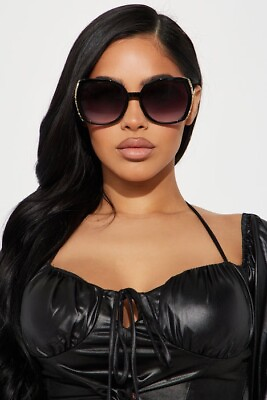 #ad NEW Women#x27;s Fashion Nova Cross My Way Sunglasses Color: Black