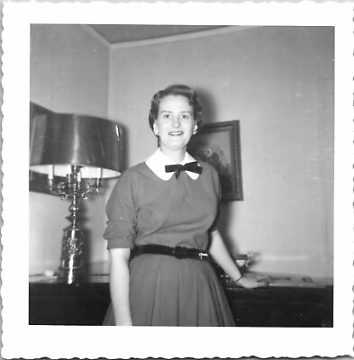 #ad Woman Grandma Aunt Fashion MCM Lamp Black amp; White Vtg 1950#x27;s Photo