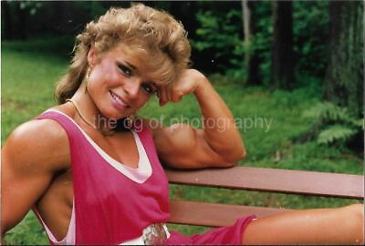 #ad Female Bodybuilder FOUND PHOTO Color SHERRY THOMPSOM Muscle Woman 112 19 F