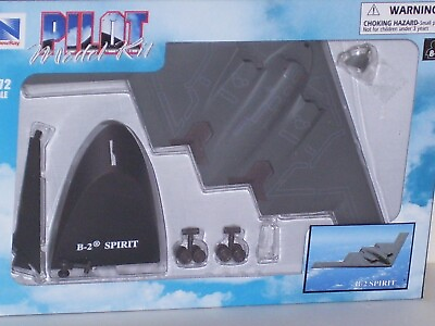 #ad New Ray B 2 Spirit Black Fighter Airplane Model Kit Scale 1:72 New Box