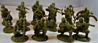#ad 1:32 WWII Russian Infantry San Diego Toy Soldier Figures #5 16 Figures