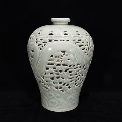 #ad 16“ China ancient Qing Qianlong monochrome Hollowed out Dragon pattern Plum vase $892.50