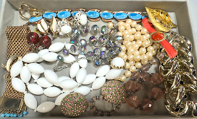 #ad Vintage Jewelry Lot DAMAGED Craft Repair Bracelets Beads Necklace Clip On