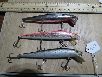 #ad Vintage Rebel fishing l lure and others lot#18125