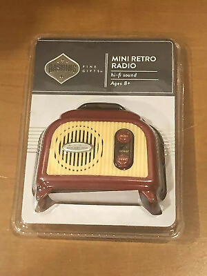 #ad Mini Retro 1.5V Battery Operated Portable FM Radio Hi Fi Sound Hip Hop Music