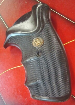 #ad Pachmayr Gripper Samp;W K frame Round Butt Only grips Smith amp; Wesson SKGR used