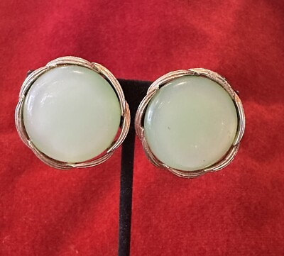 #ad Vintage Earrings Lisner Button Shape W Light Green Lucite Moon Glow amp; Gold Tone