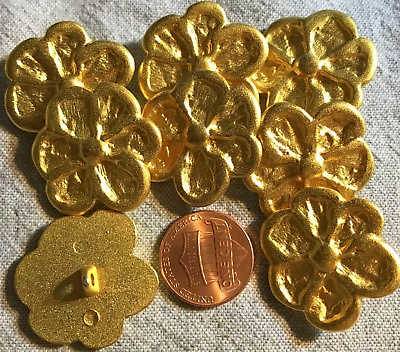 #ad 8 New Large Gold Tone Metal Flower Floral Shank Buttons 1 1 8quot; 29mm Lot # 4649